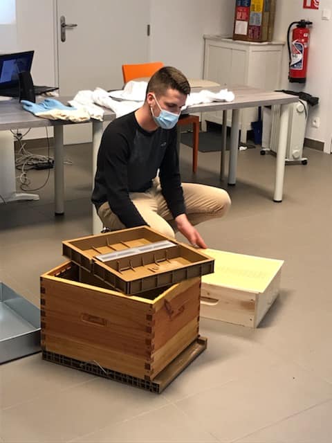 apiculteur collège Bain-de-Bretagne (2)